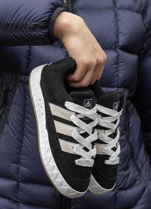 Чоловічі кросівки adidas adimatic чорні з білим замшеві адідас адіматік осінні весняні (bon)3 фото
