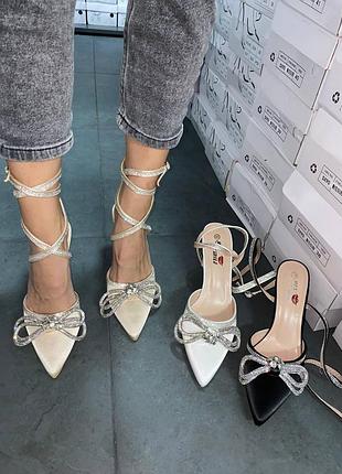 Туфли лодочки со стразами
