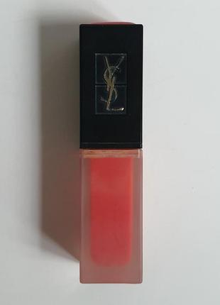 Високопігментована помада з матуючим ефектом yves saint laurent