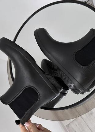 Акуратні чобітки челсі піна crocs7 фото