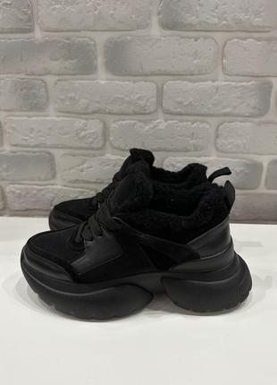 Кроссовки зимние мех кожа 36р
