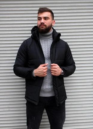 Чоловіча зимова куртка чорна однотонна без принтів коротка з капюшоном (bon)6 фото