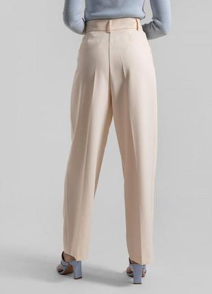 Теплые брюки zara палаццо красивого молочно-белого цвета2 фото