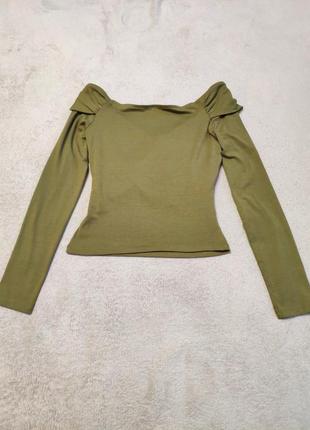 Бренд bershka
блуза женская на запах цвета хаки6 фото