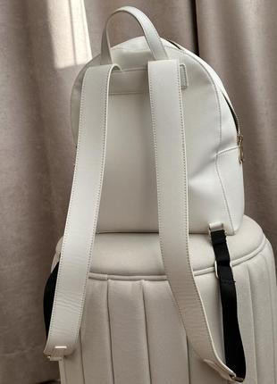 Белый рюкзак trussardi jeans4 фото