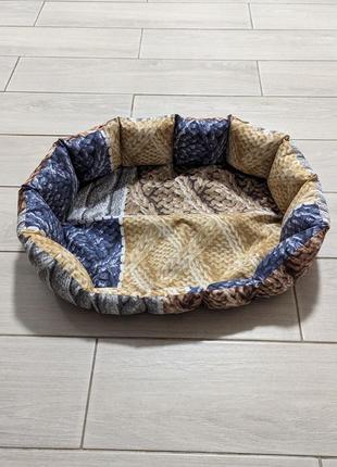 Лежанка/лежак/ліжко для кота/невеликої собачки в ідеальному стані.2 фото