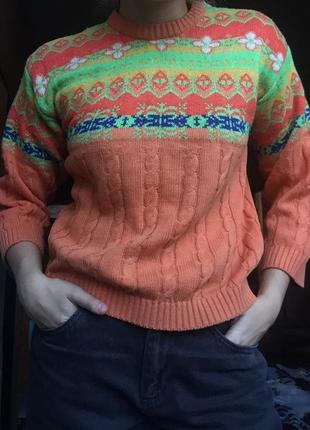 Разноцветный теплый свитер