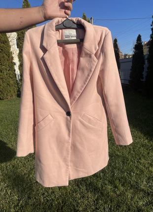 Пальто розовое 34 размер1 фото