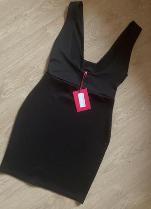 Новое черное маленькое платье черная открытая платье boohoo 10/m