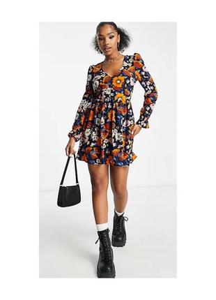 Актуальное платье мини, платье в цветочный принт, стильное, яркое, модное, трендовое