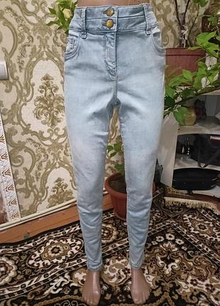 Джинси next