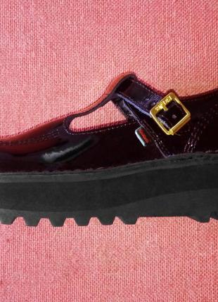 Kickers – шикарные женские лаковые туфли, р.40 (стелька 25 см), франция4 фото