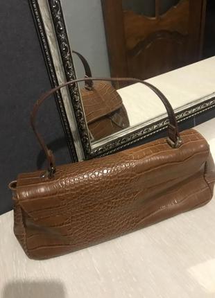 Стильна коричневая сумка багет рептилия2 фото