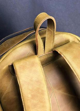 Кожаный большой рюкзак с гравировкой9 фото