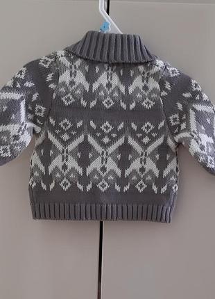 Стильный свитер, кардиган oshkosh на 3 месяца.2 фото