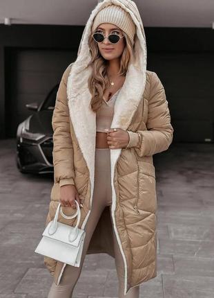 Женская бежевая трендовая теплая куртка пальто с мехом 🔥20234 фото