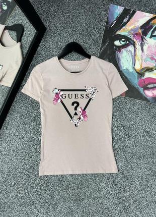 Женская футболка guess