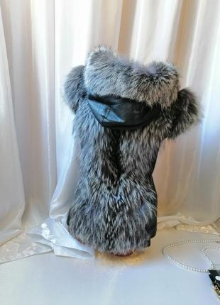Шкіряна жилетка з капюшоном хутро натуральний лисиця чорнобурка8 фото