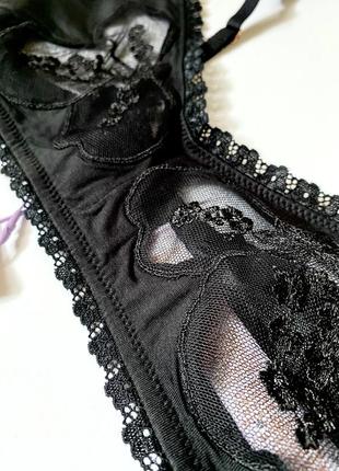 Бюстгальтер a peek behind the lace bralette5 фото