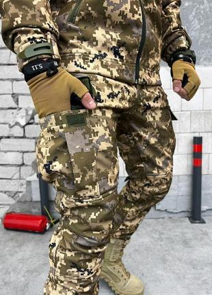 Тактичний костюм софтшел піксель для чоловіків7 фото