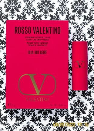 Сатинова помада для губ valentino rosso rouge satin intense 101a hot beige nude pink 1 г