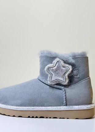 Сапоги ugg t mini bailey button ii star