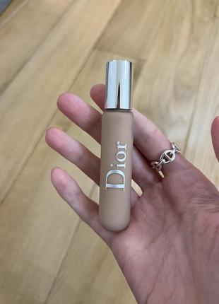 Dior консилер