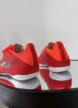 Яркие шикарные футзалки adidas x speedflow4 фото