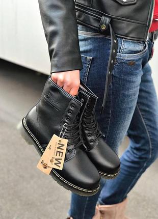 Зимние женские ботинки  dr. martens