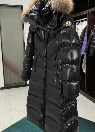 Пуховик moncler с натуральным мехом