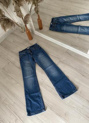 Стильні джинси кльоші4 фото