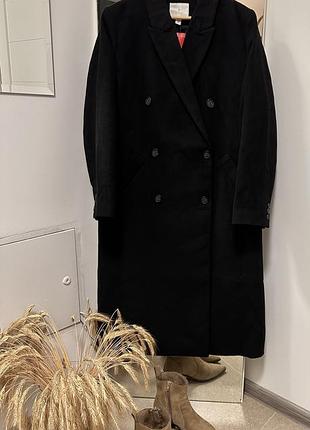 Идеальное плотное шерстяное пальто от бренда h&m
