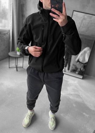 Куртка базовая черная