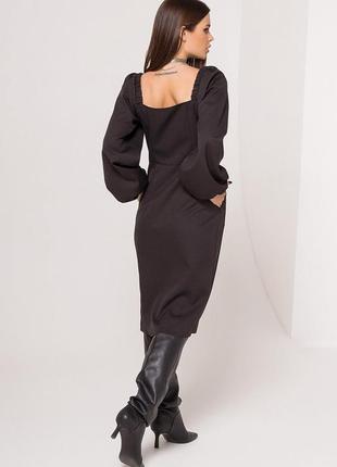 Черное платье-футляр на пуговицах3 фото