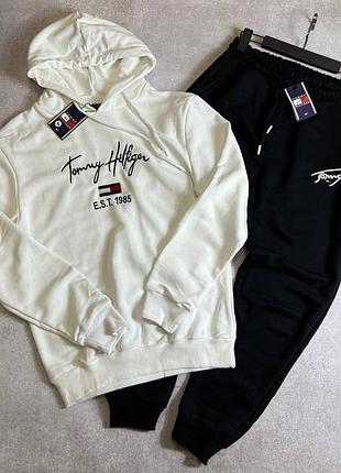 Спортивний костюм в стилі tommy hilfiger