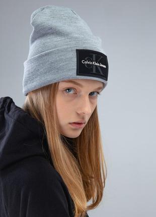 Шапка серая calvin klein