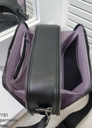 Маленькая черная замшевая сумка через плечо2 фото