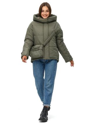 Зимняя куртка женская с капюшоном и сумкой в комплекте.