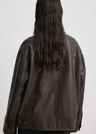 Куртка из искусственной кожи в шоколадном цвете sale2 фото