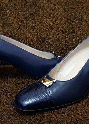 Оригинальные женские туфли от люксового бренда salvatore ferragamo!