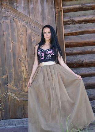 Бежевая юбка пачка в пол макси атласный пояс