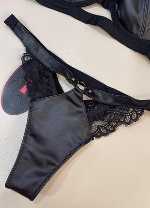 Кожаные + кружевные трусики из лимитированной серии privat collection от hunkemoller.