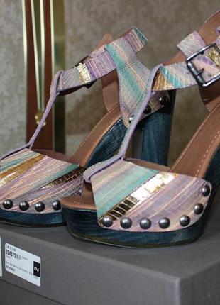 Яскраві босоніжки ugg оригінал