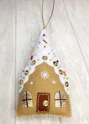 Игрушка на елку "пряничный домик", фетровая ёлочная игрушка рождественский домик5 фото