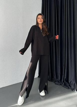 Теплий жіночий трикотажний костюм для прогулянок з брюками та светром колір чорний розмір універсальний