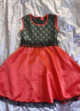 Красное праздничное атласное платье💕 на девочку 7-8 лет