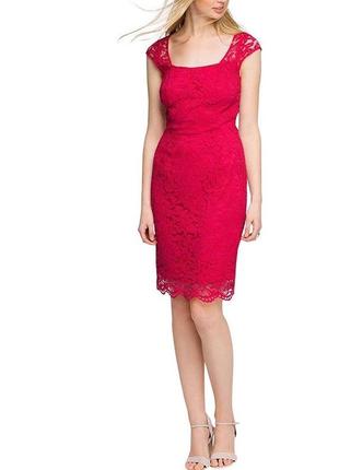 Красное кружевное платье esprit