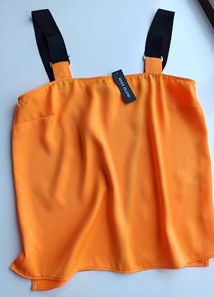 Красивая стильная яркая летняя блуза со спинкой на запах