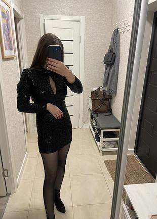 Платье в паетки