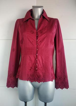 Стильна блуза laura ashley з вишивкою.